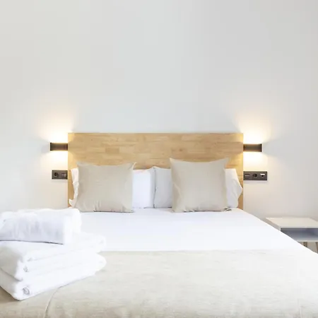 Turisticos D10 * Авила