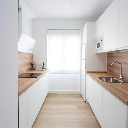 Turisticos D10 * Ávila