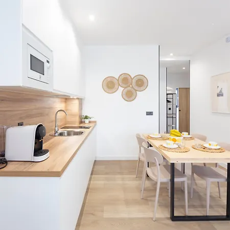 Turisticos D10 * Ávila